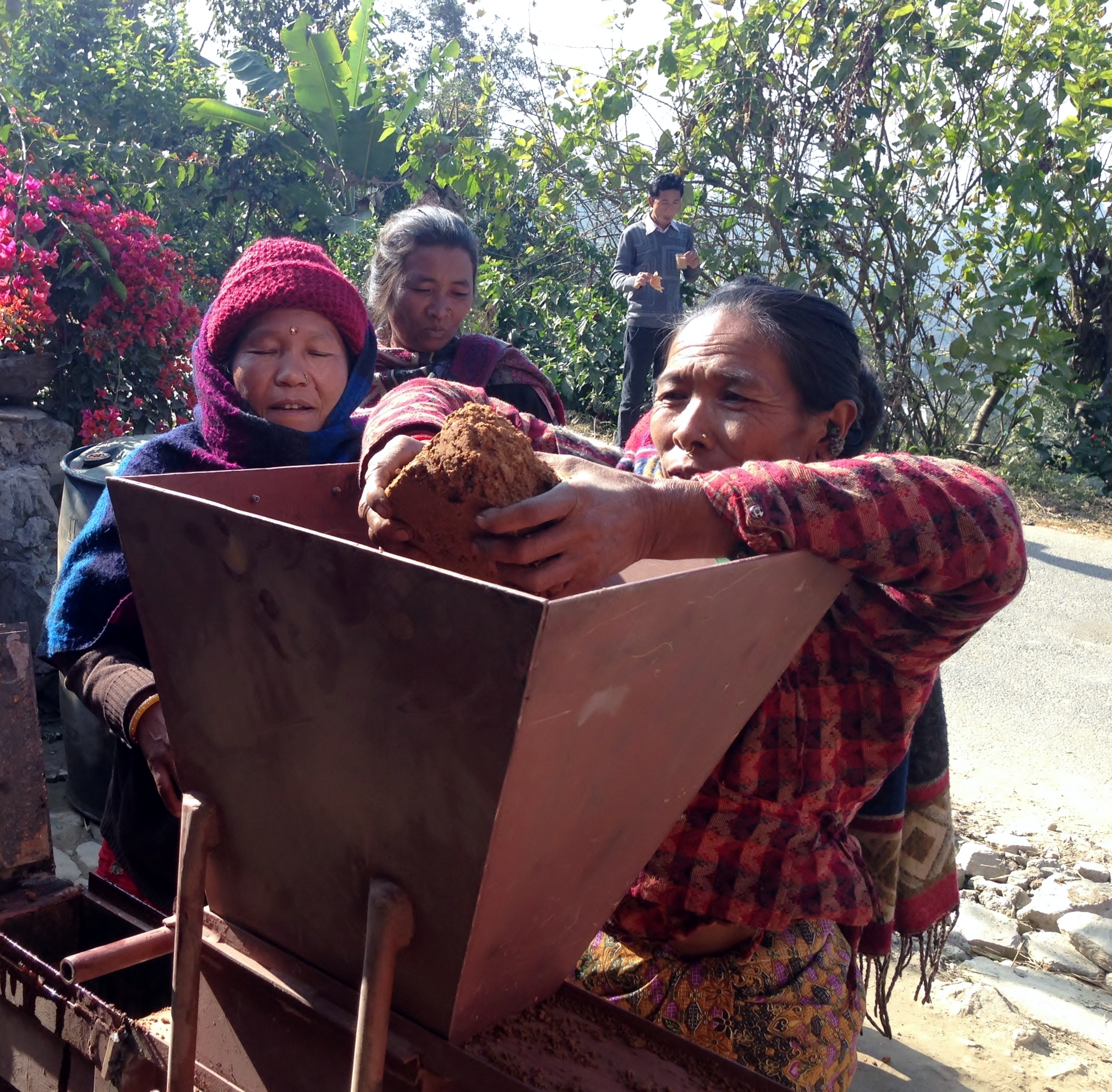 abari-Compressed Earth Block Workshop at Bhattedanda2.JPG