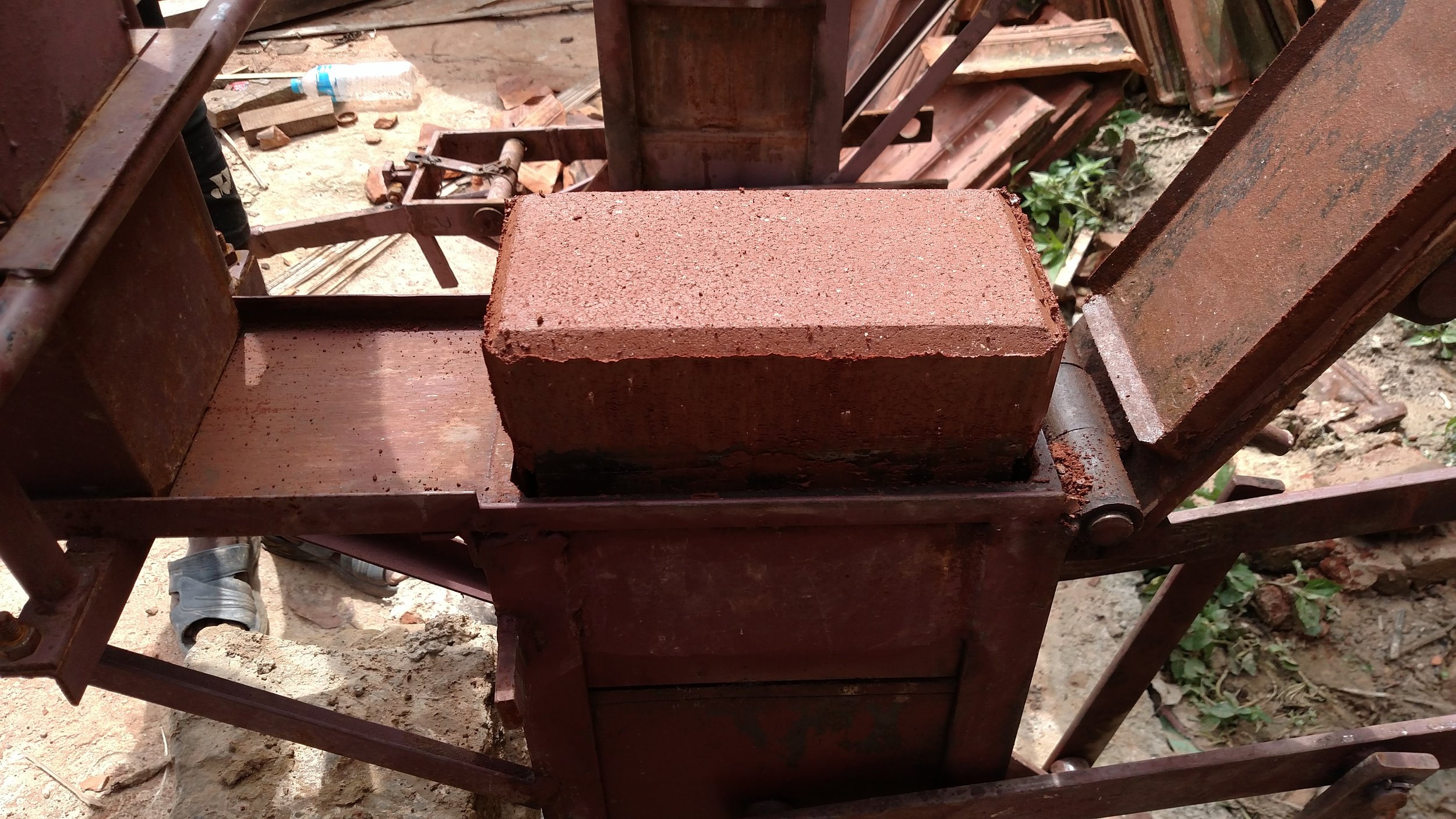 Lime stabilized CEB