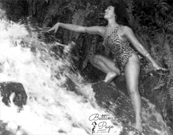 bettie fit balance toestand yoga jungle.jpg