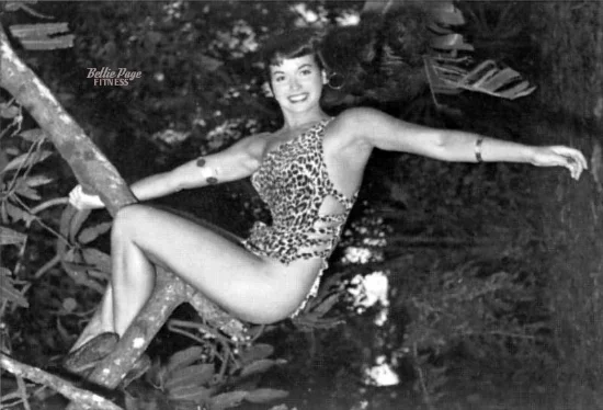 bettie fit hanging out jungle.jpg