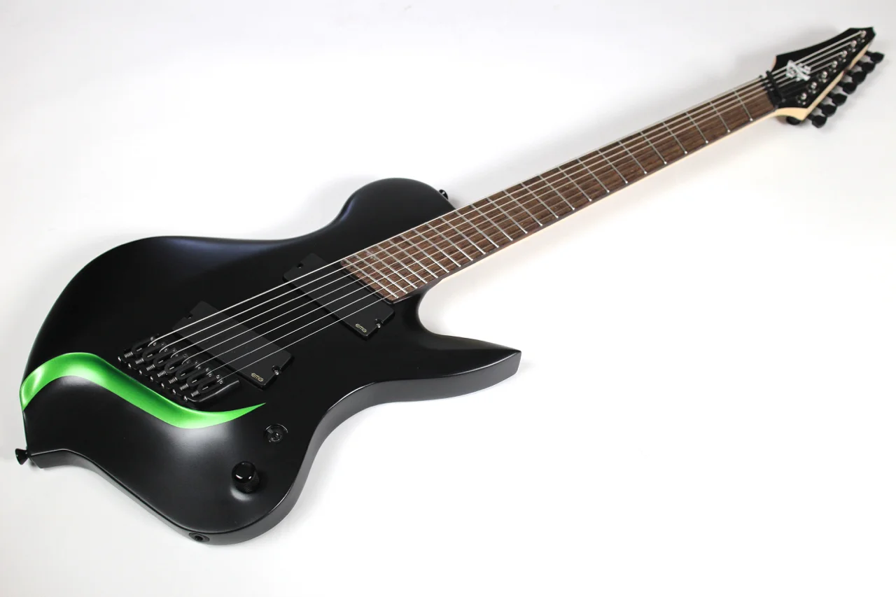 Raven 7 MBlk Cst Paint WEB 07.jpg
