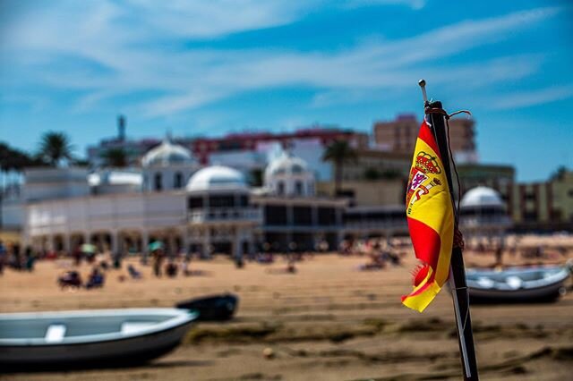 Thinking of my friends and family back in #Spain Looking forward to heading back when this is all over. Image from 2018 #playadelacaleta #cadiz #quedateencasa