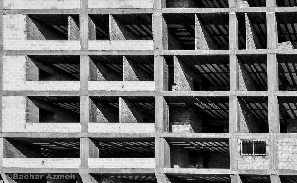 Cubical skeleton in sunshine