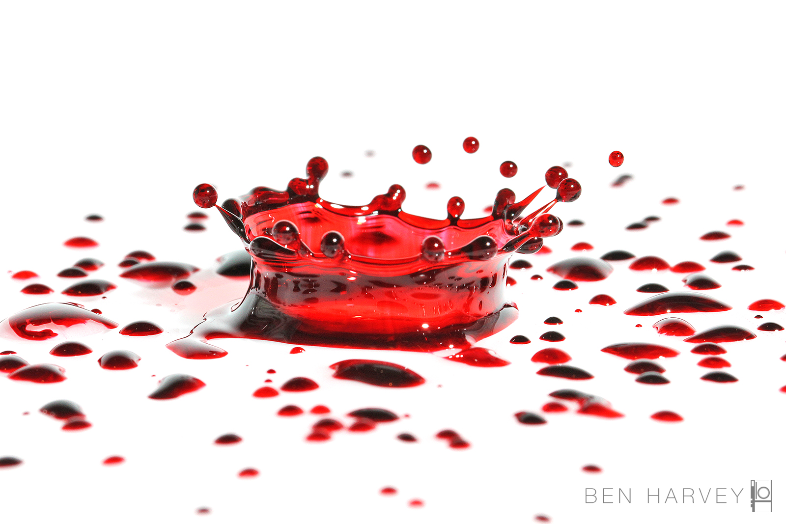 A splash shot of food colouring and glycerine
