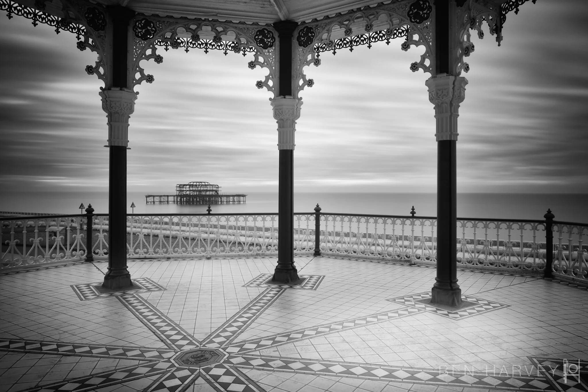 BAND STAND AND PIER.JPG