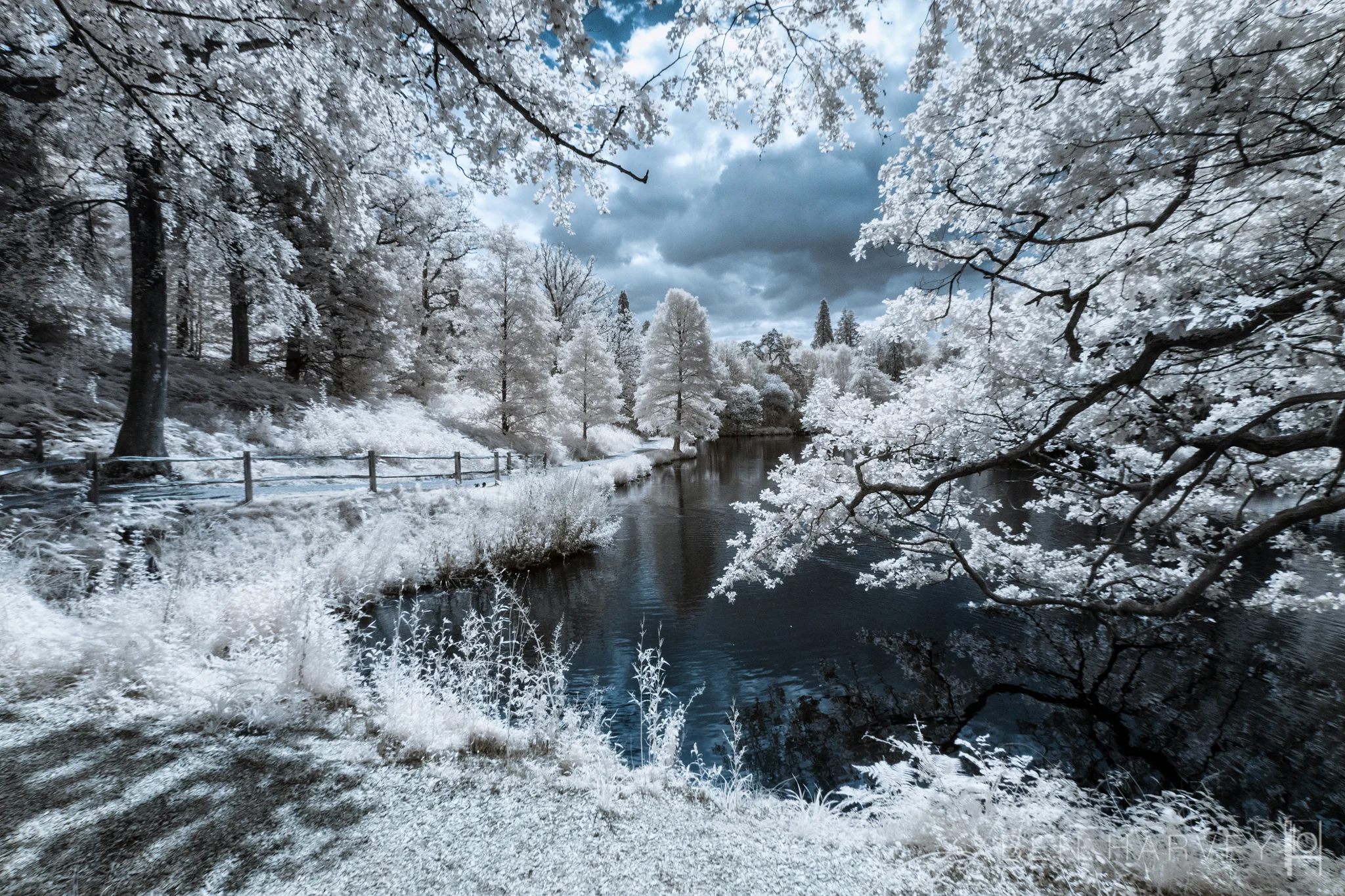 WAKEHURST PLACE.jpg