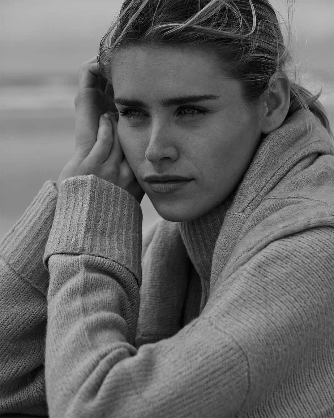 Beauty
@gracee.thornton ❤️
@immmodels 
@aimee.lakinn 

#model #fashion #beauty #beautyphotography #modelling #hair #makeup #beach #beautyphotography #styling #style #eyes #glowyskin #blackandwhite #modelagency #portfolio #modelportfolio #portrait #po