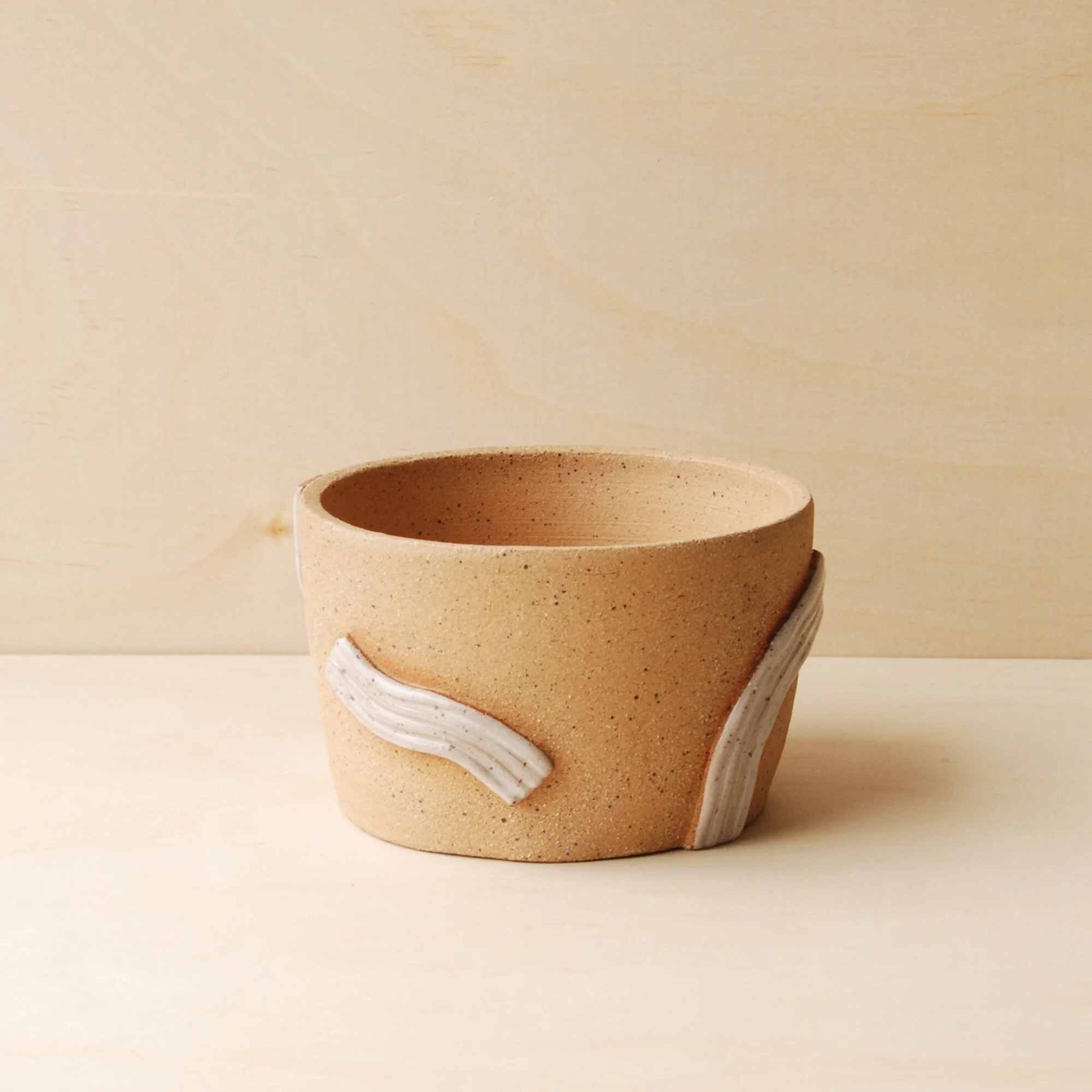 bend planter-white-2-nightshift.jpg