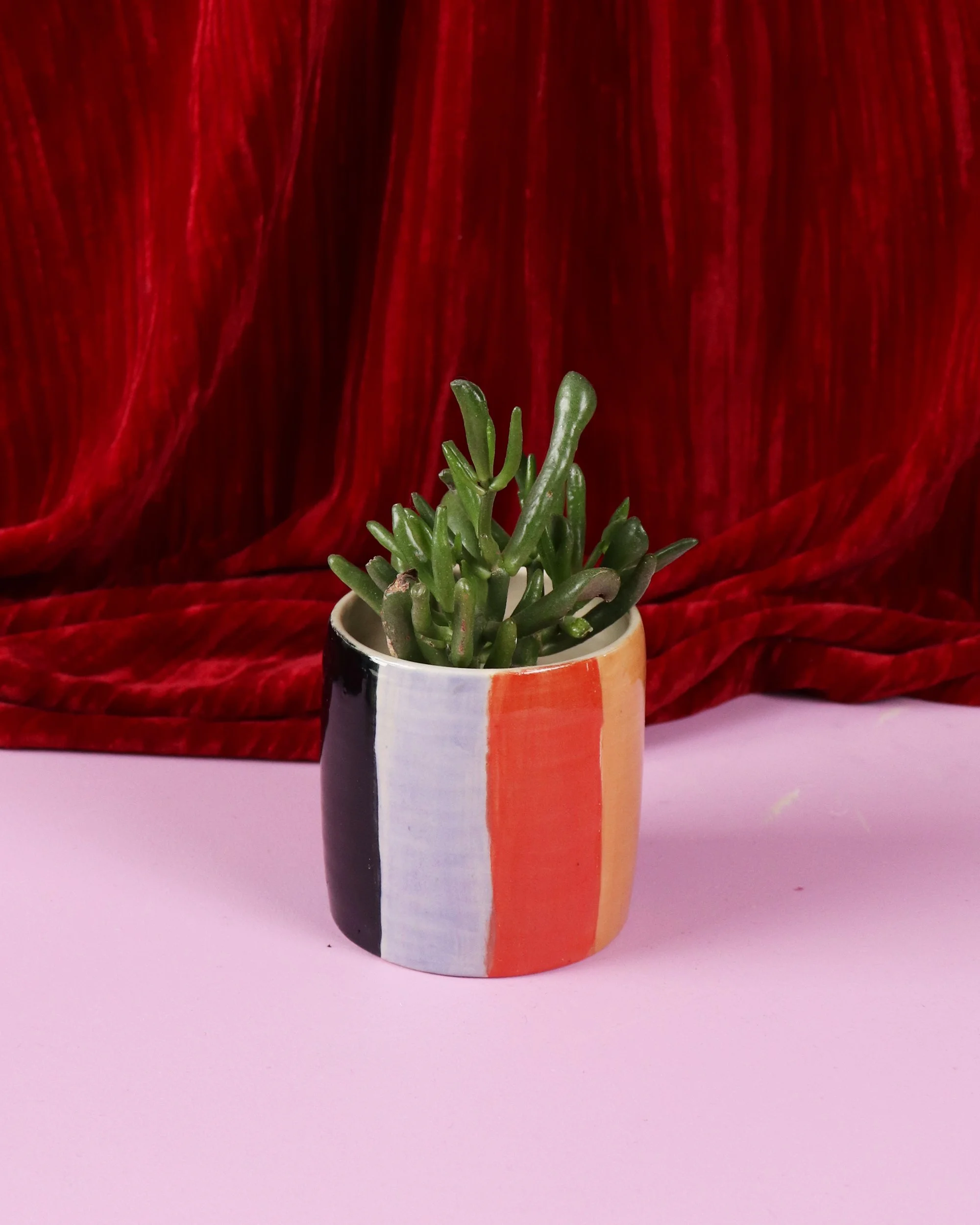 stripes planter-2.jpg