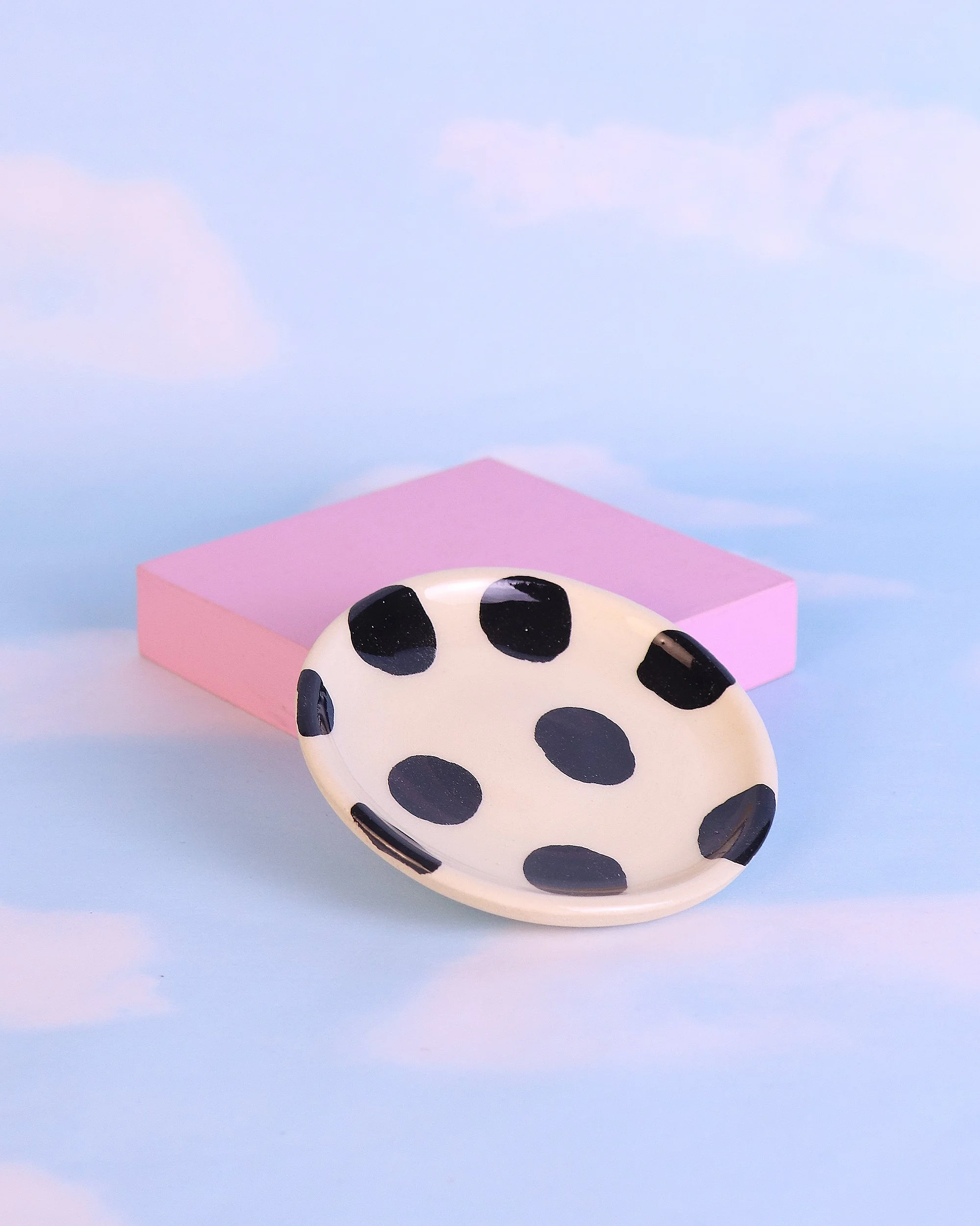 trinket dish-polka dot 1.jpg