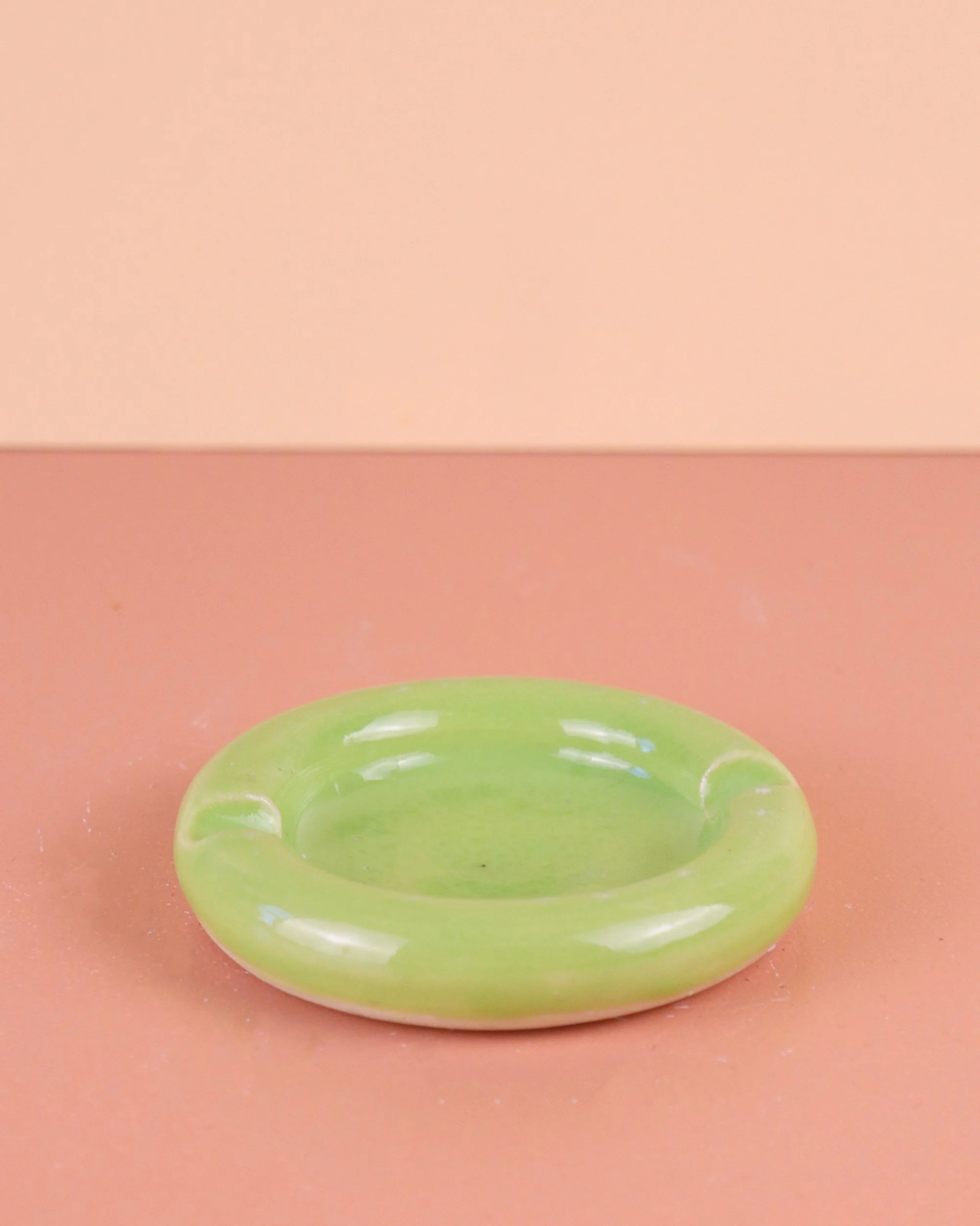 bubbleashtray-lime-1-samplesale.jpg