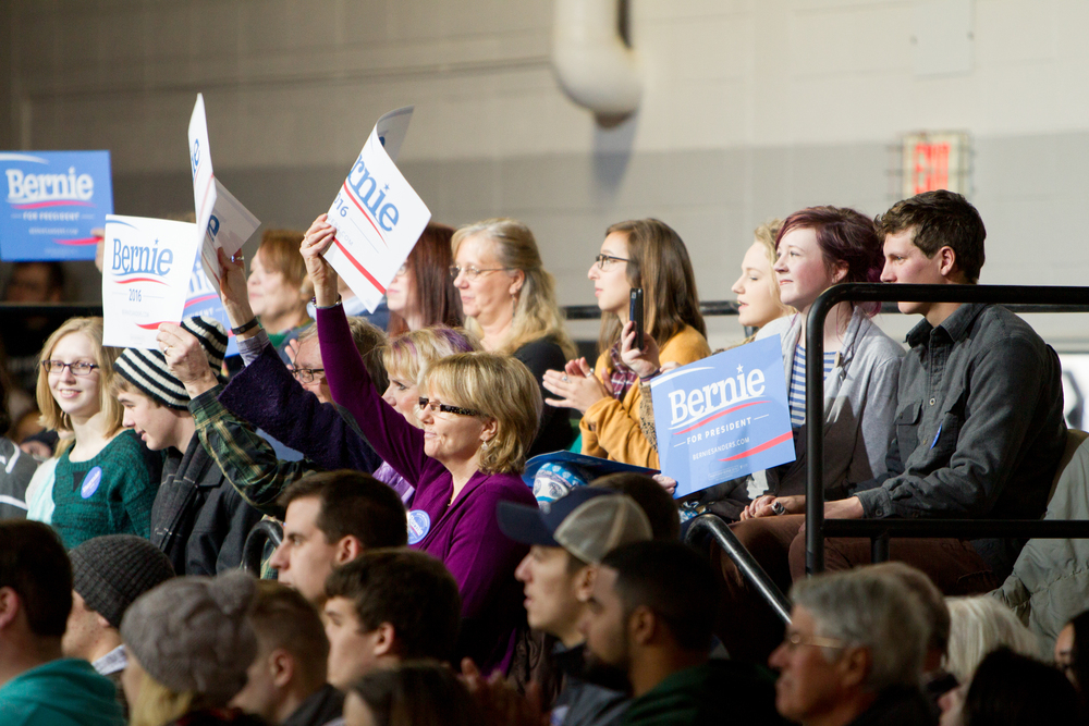  On Sunday, January 24th 2016, Bernie Sanders addressed an energetic cowd of over 2,000 faculty, staff, students and Decorah community members in the Luther College main gym. That rally was part of his last big push to get his message out before the 