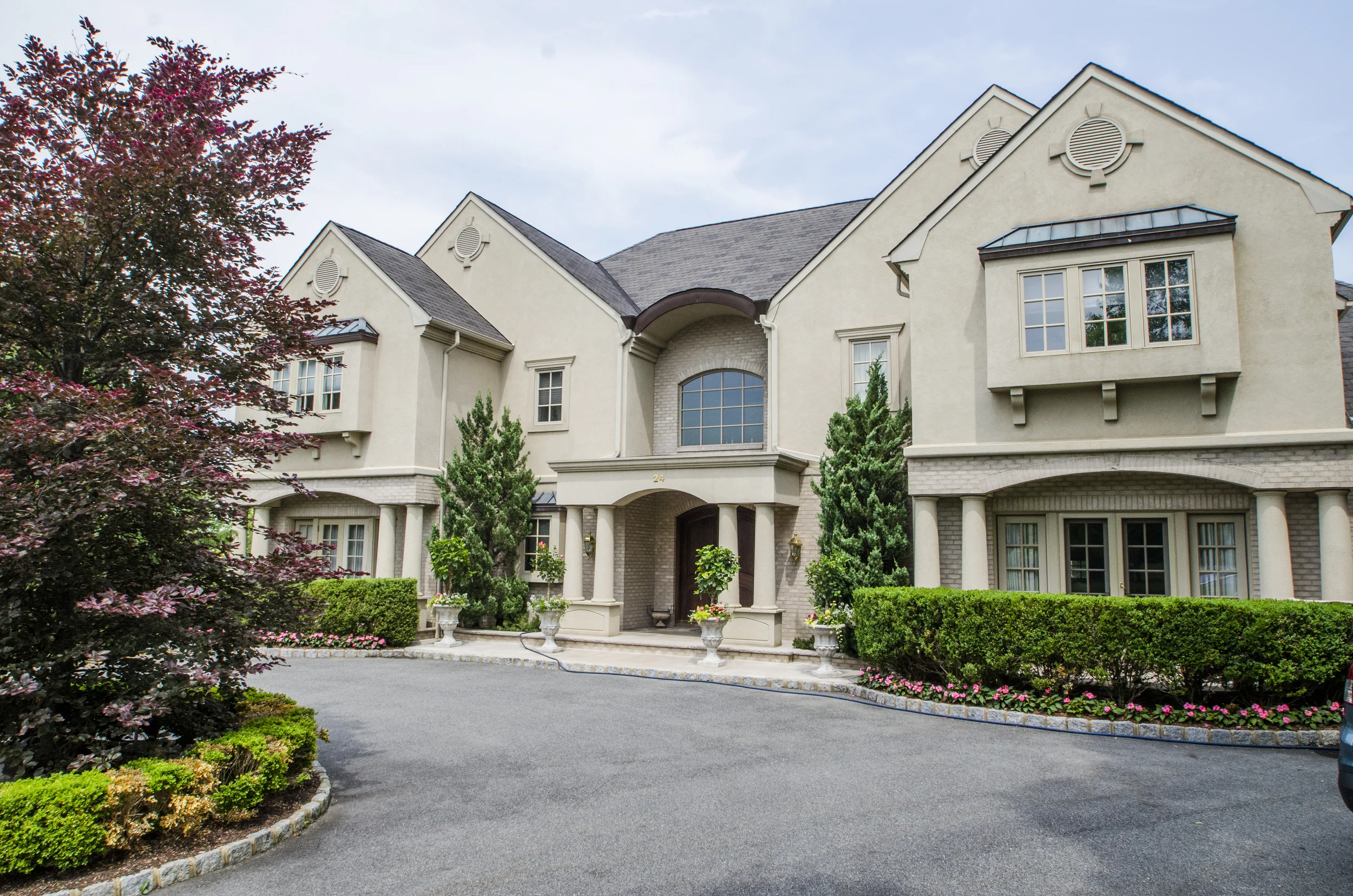   PUNIA RESIDENCE  Livingston, NJ 