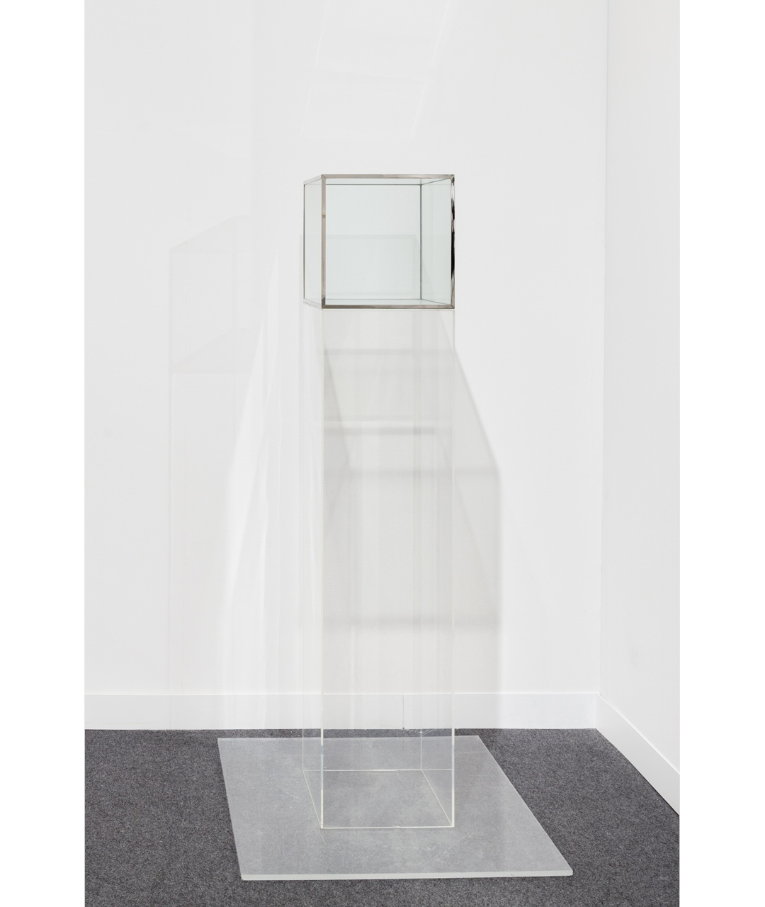  Larry Bell   Untitled , c. 1968 Glass cube with metal seams cube: 12 x 12 x 12 inches (30.5 x 30.5 x 30.5 cm) pedestal: 48 x 12 x 12 inches (122 x 30.5 x 30.5 cm)     