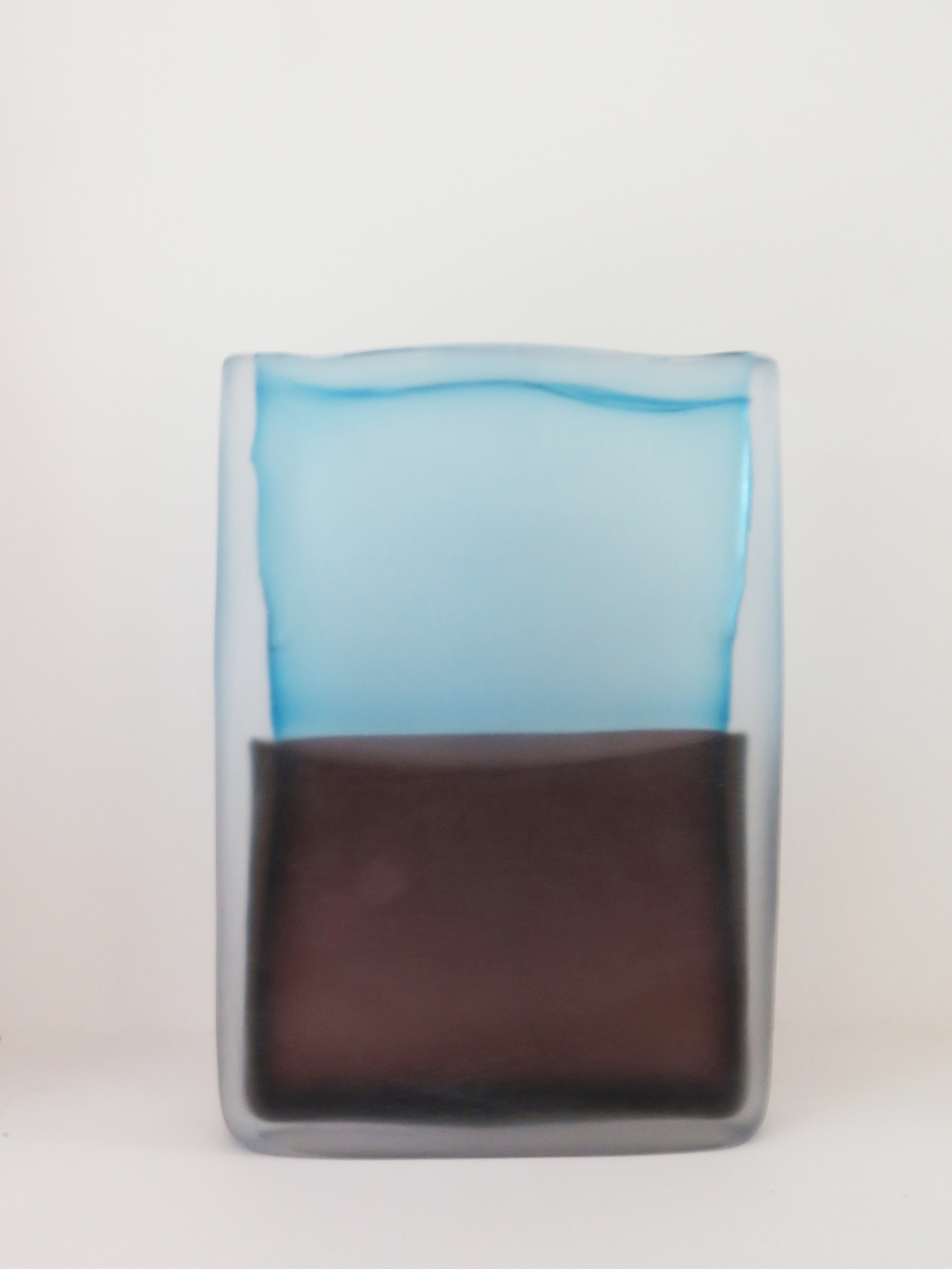  Laura de Santillana  Tokyo-Ga (Sky Blue - Warm Brown) , 2018 hand blown compressed shaped glass 12 1/5 x 8 2/3 x 1 1/2 in (31 x 22 x 4 cm) 