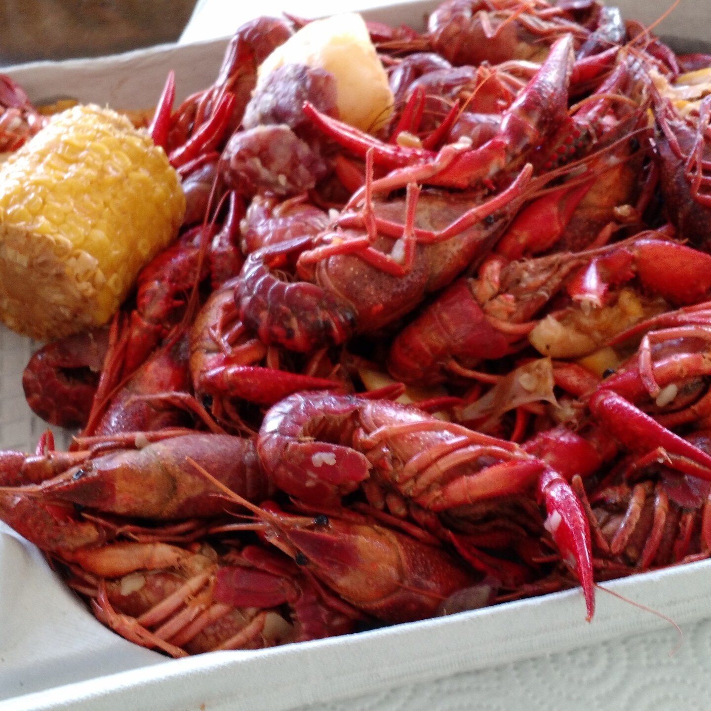 Crawfish in New Orleans, Louisiana USA!

#neworleans #culture #crawfish #seafood