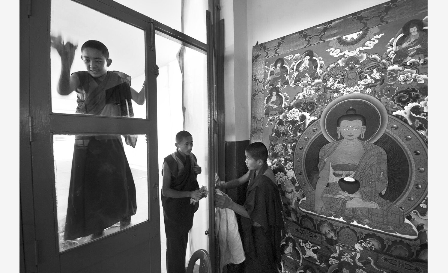 Tibetan-gallery-cleaning.jpg