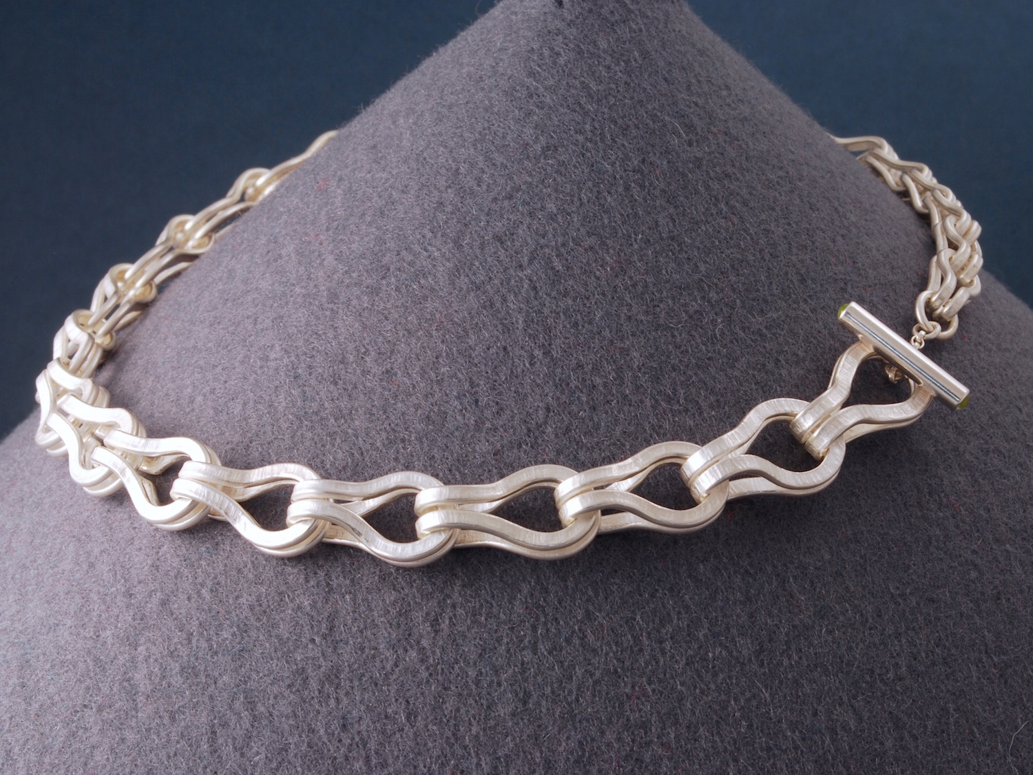textured chain