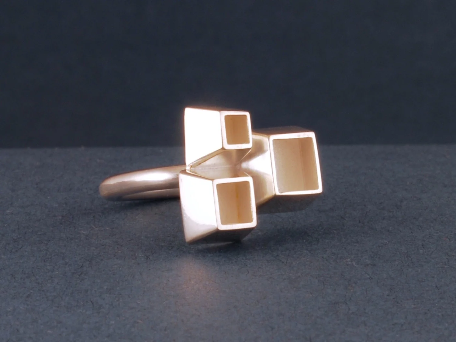 triplet ring