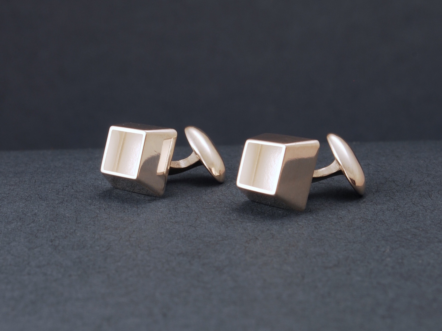 cube cufflinks