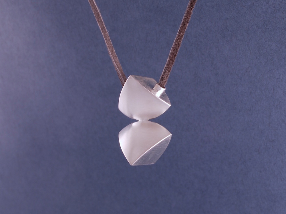 segment pendant