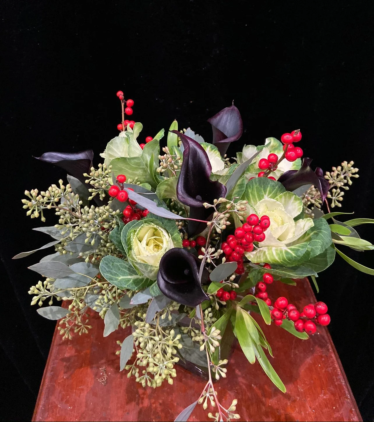 online-kale-calla-lilies-ilex-seeded-eucalyptus.jpeg