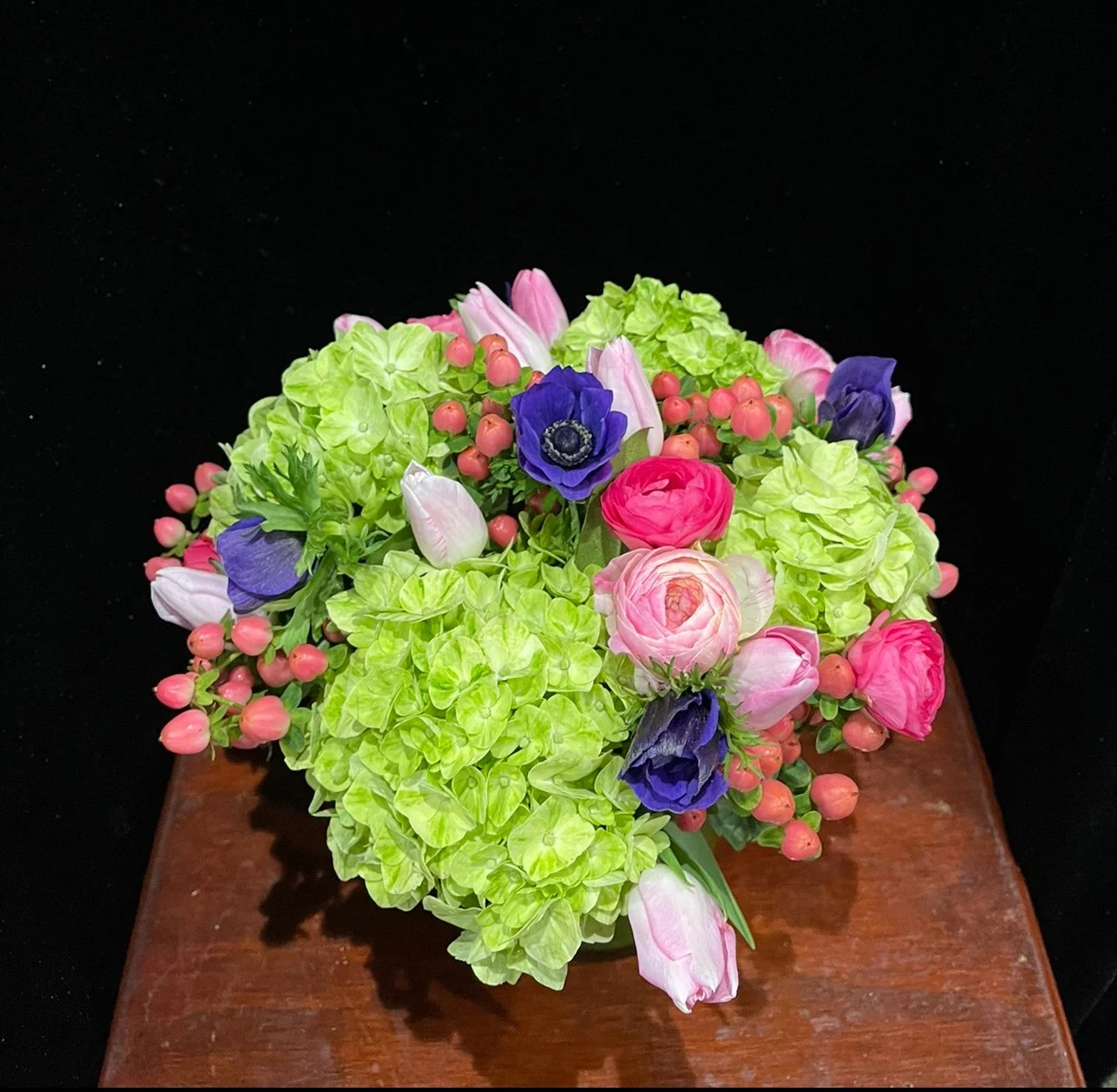 anenomes-tulips-berries-hydrangeas-ranunculus.jpeg