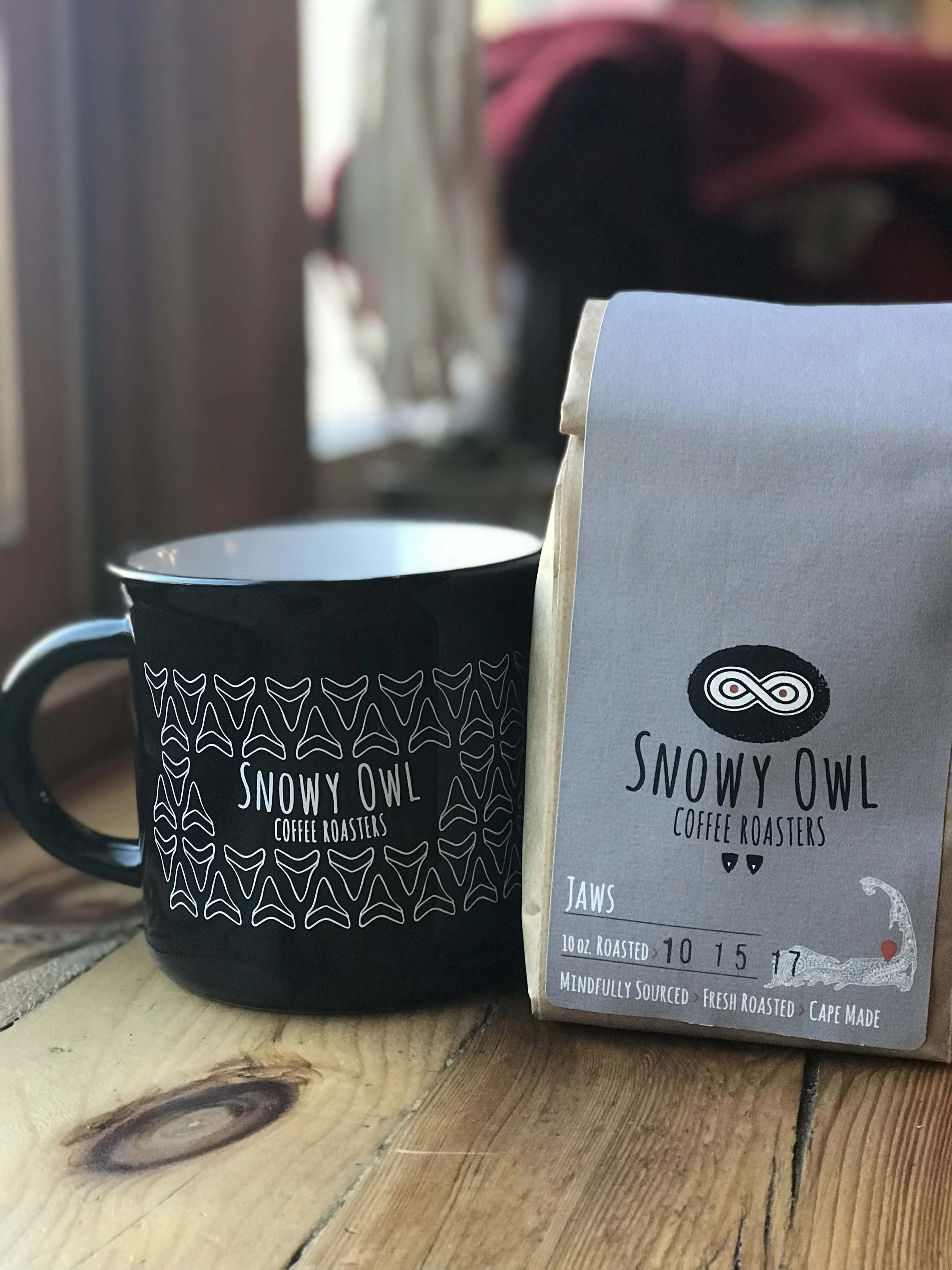 15oz Shark Tooth Ceramic Coffee Mug + beans