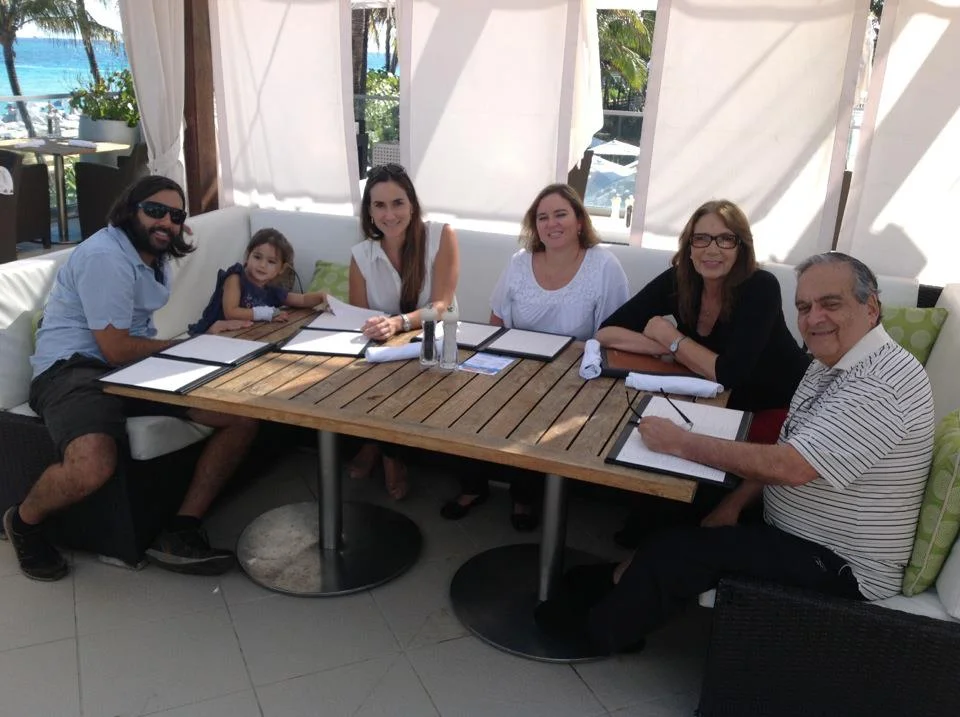 Manuel Ainzuain Vanessa Ainzuain Mica Gautier Gisella Christensen, Patricia Ramirez del Villar.jpg