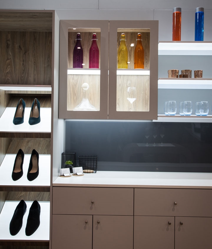 Integrated overhead cabinet