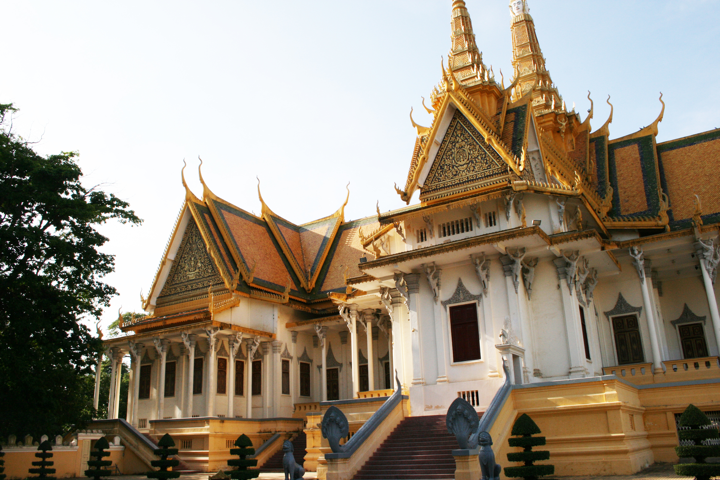 royalpalace3.jpg