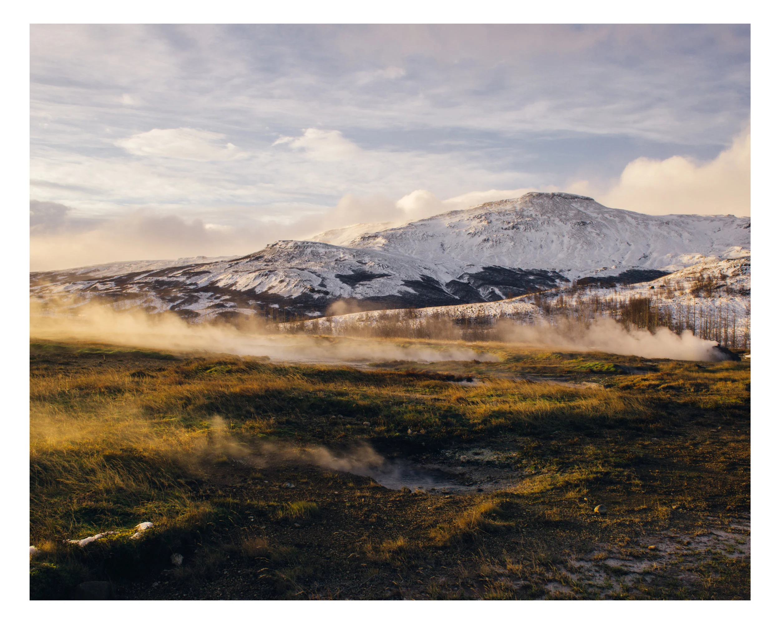 Morning in Geysir