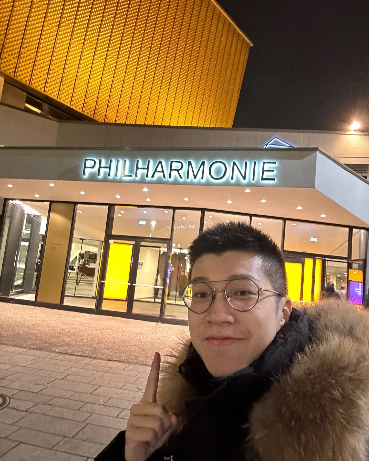 Kicking off the premieres of &lsquo;25! Will be debuting as a guest with a premiere at the Berlin Philharmonie @berlinphil on January 22. 20:00 Uhr, Kammermusiksaal with the Sinfonie Orchester Berlin. Program features some other exciting new pieces a