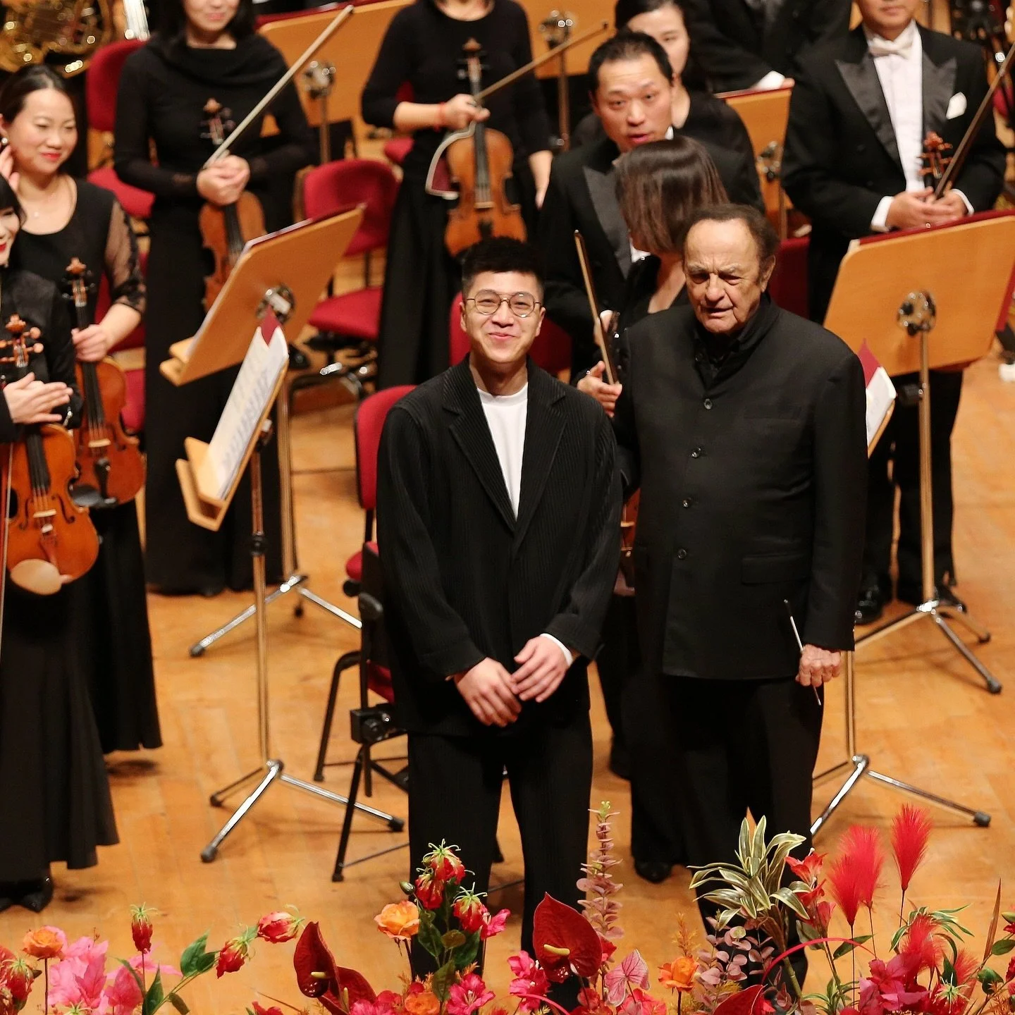 Following the world premiere of &ldquo;Lunar Overture&rdquo; by the @nyphilharmonic earlier this year, Maestro @charlesdutoitofficial premieres the piece in Asia with the @shanghaisymphonyorchestra for a New Year&rsquo;s celebration to cherish!

Happ