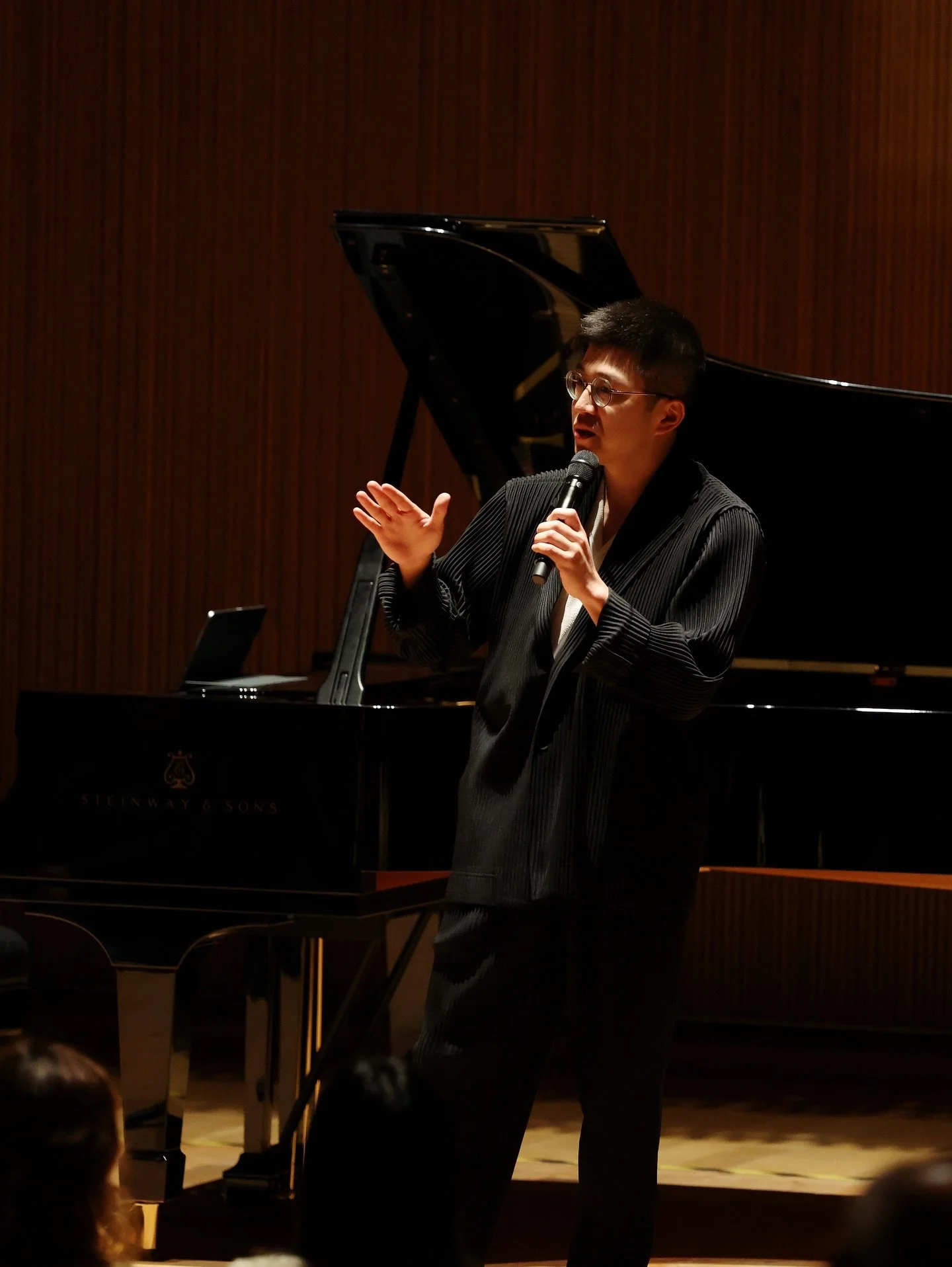 @zplusmusicfestival ! a great time with old and new friends, thanks for playing + see you guys next year 👏🏻
.
.
Neon Murals for Violin and Piano
World Premiere by @kajengwong and Liu Ming, CM of the @shanghaisymphonyorchestra 
.
Quintet No. 2 &ldqu