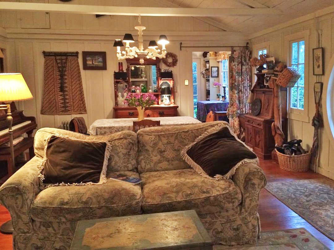 Living-Room-2.jpg