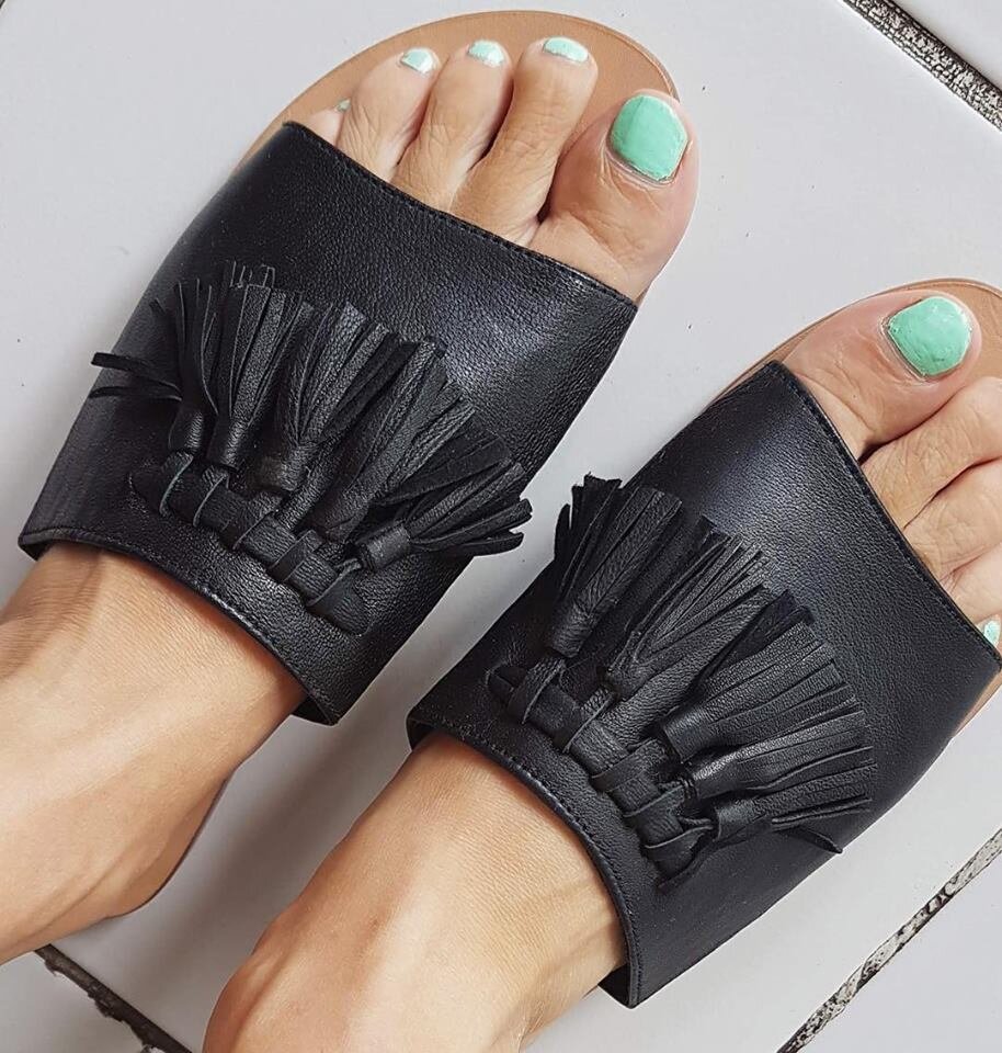 CAPRI- Black Leather