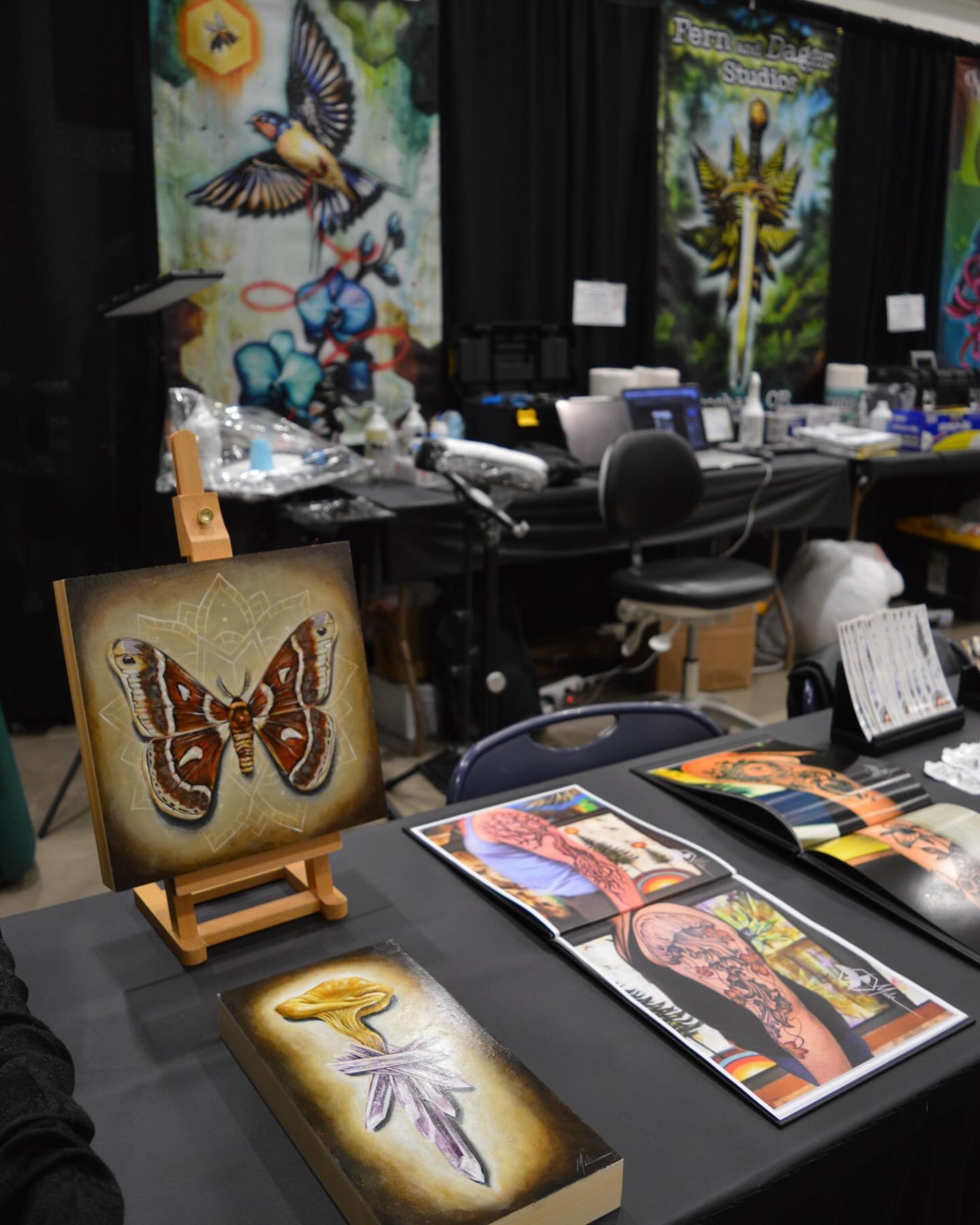 I&rsquo;m excited to be tattooing at the Evergreen Autumn Tattoo Expo this weekend at the Wingspan Event Center in Hillsboro, OR.

Nathan and I will be hanging out and offering flash designs.

Hope to see you there!

#evergreentattooinvitational 
#ta