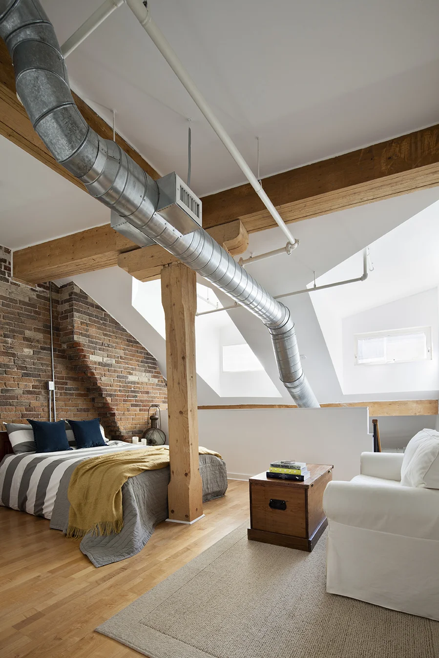 Bedroom1-002_final.jpg