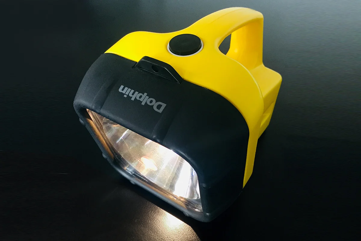  An iconic Australian product, the Dolphin torch for Enrgizer was rugged to its core. And it floats. @designresource 