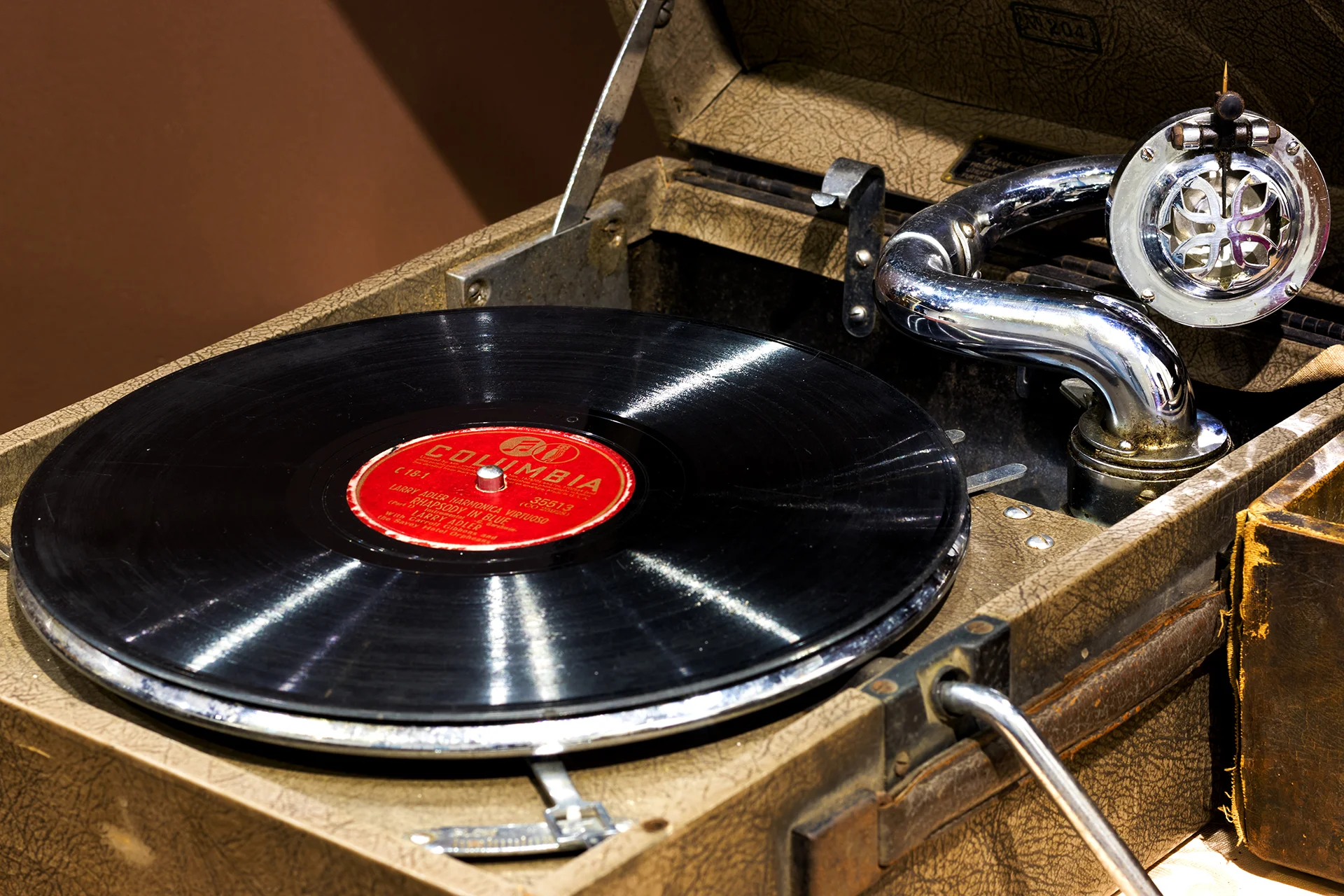 Vinyl 002.jpg