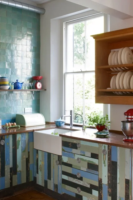   TOWN HOUSE  &nbsp;images by photographer    Iain Kemp      