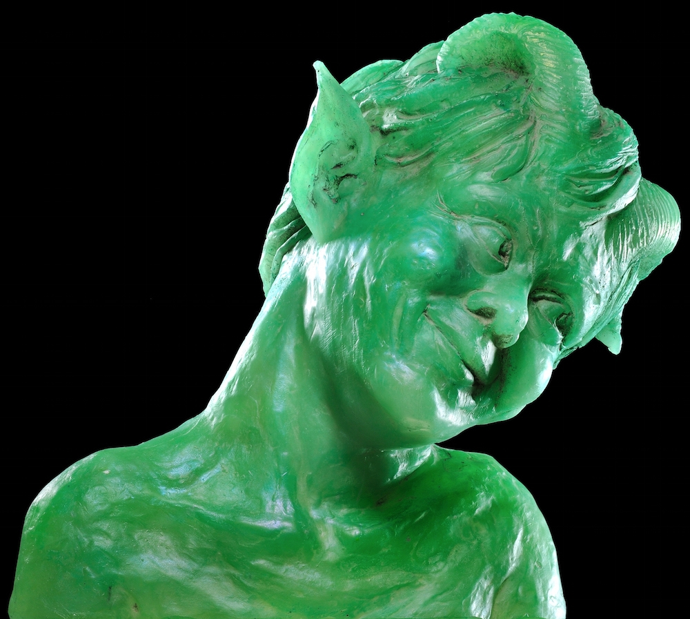 Caius: Cast Glass 31x29x20cm 17.8kg