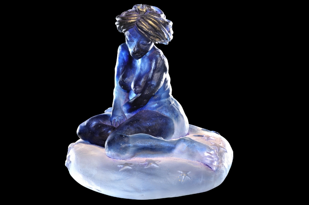 Scheherazade: Cast Glass 22x20x20cm 4.8kg