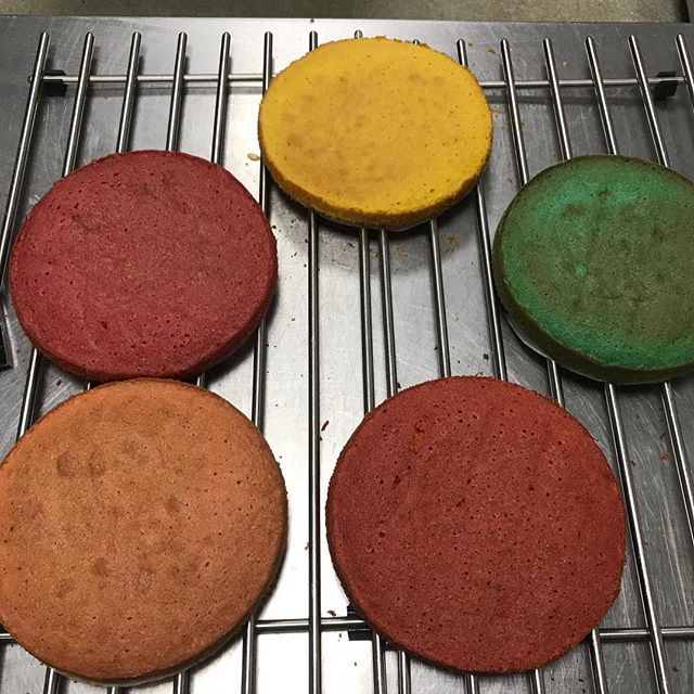 This week we made a layered rainbow cake, and it brightened up our day!
#fortebakery #lovebaking