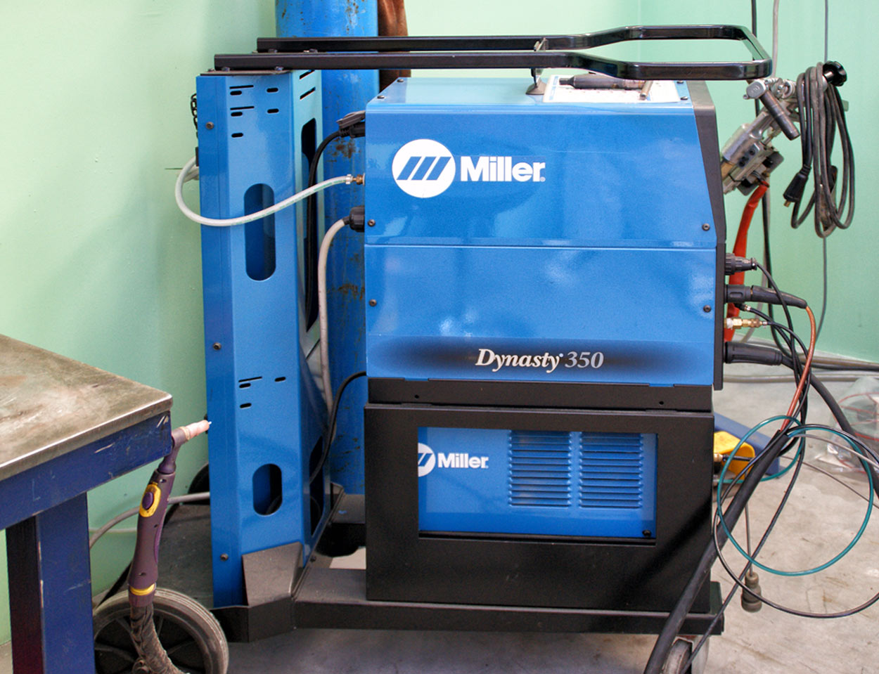 TIG MILLER DYNASTY 350 welder