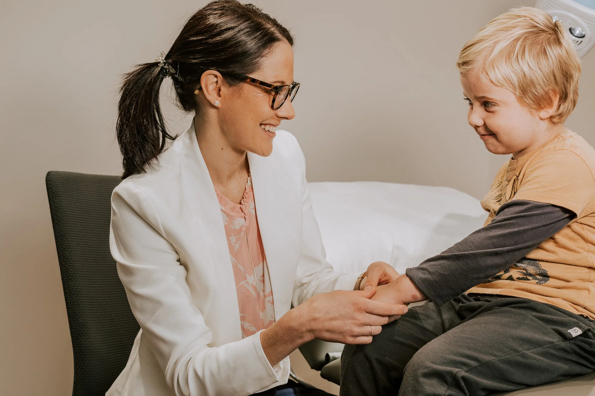 FrontierDermatologist-10.jpg