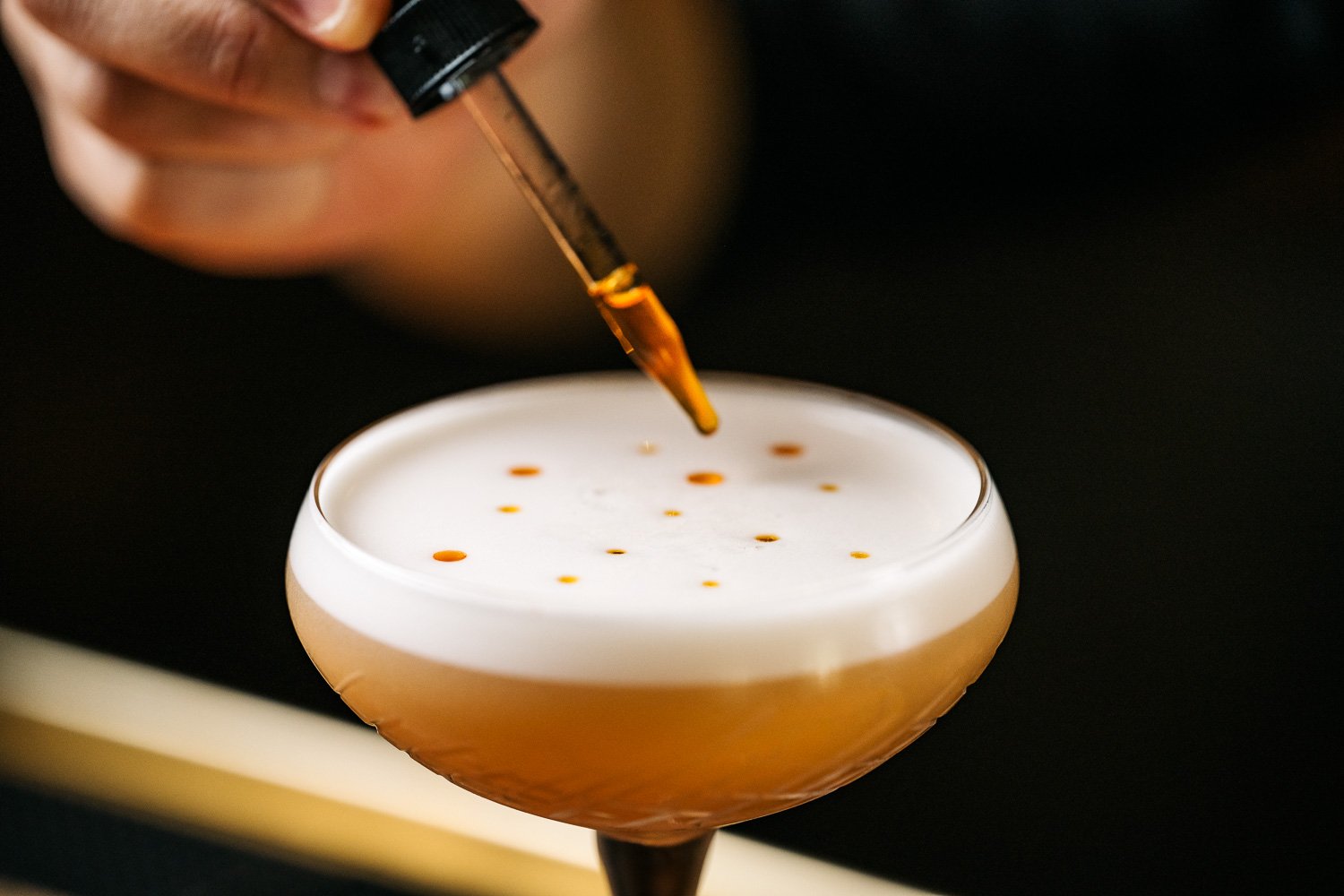 Dotting a cocktail - The Quill