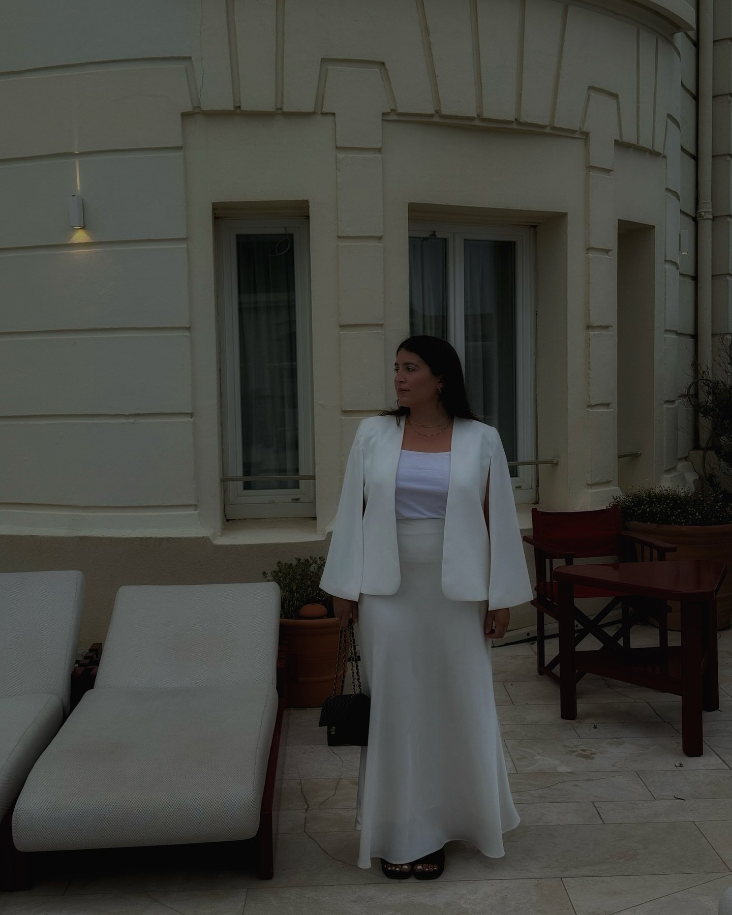 blending in at @reginabiarritz ☁️🪽🤍 

#aestheticedits #style #ootd #styleoftheday #fashion #gwrm #dailyfashion #stylegram