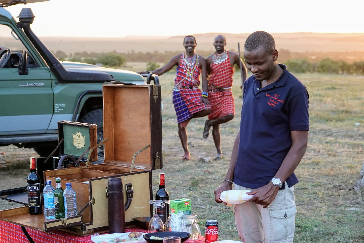 Safari sundowner storytelling gets an extra sparkle from a variety of drinks extracted from vintage-style British Campaign replicas of bar trunks that Don Young manufactures and sells. This nomad plans to have one in Malibu soon!